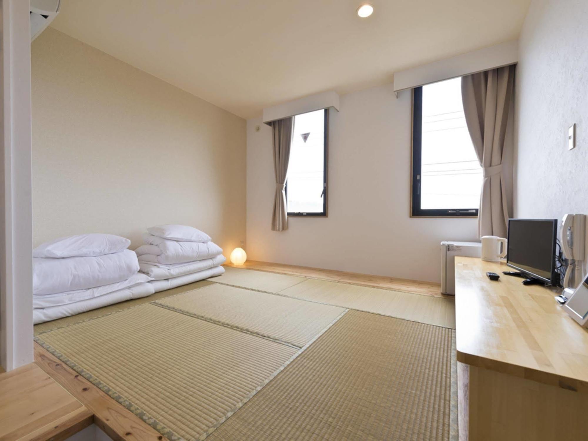 Pangoo Onna Japanese Style Hotel Exterior foto
