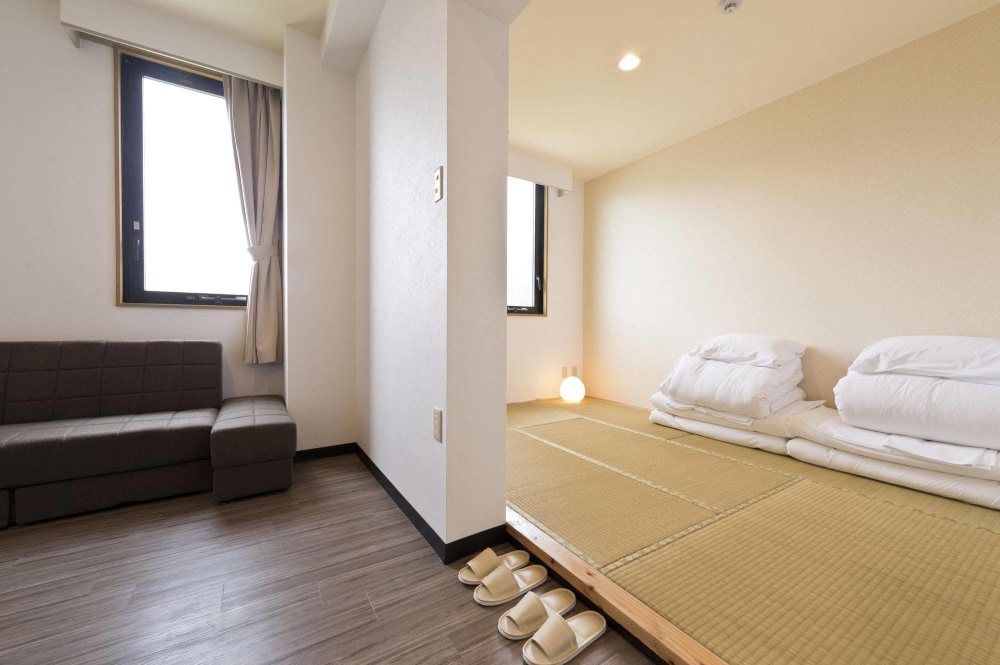 Pangoo Onna Japanese Style Hotel Exterior foto