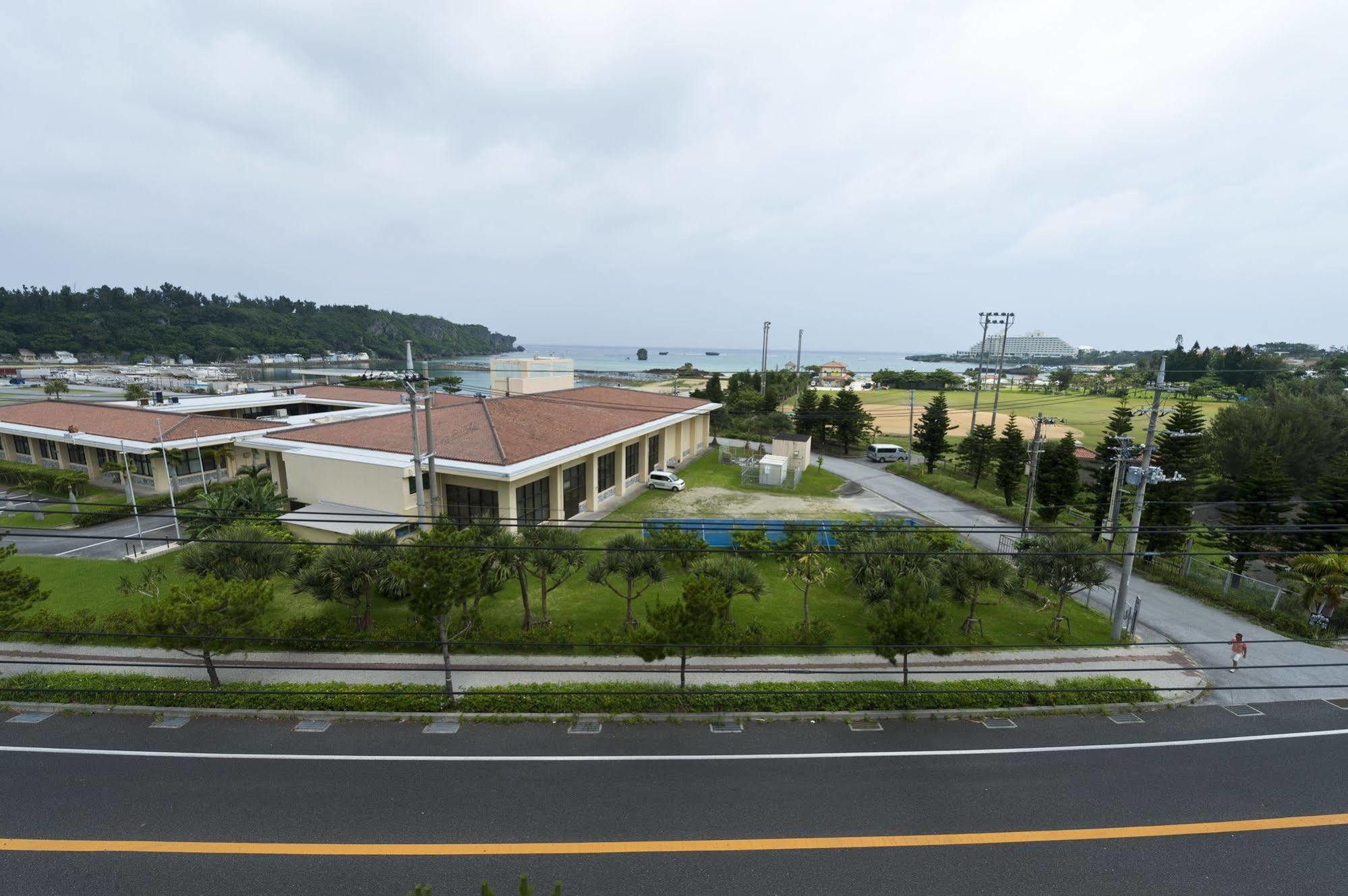 Pangoo Onna Japanese Style Hotel Exterior foto